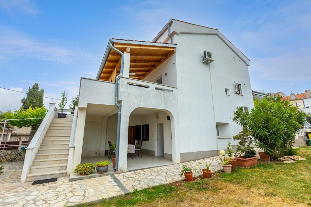 Apartment Anton ปูนัต ภายนอก รูปภาพ