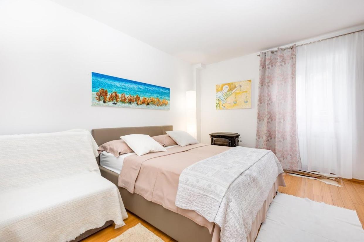 Apartment Anton ปูนัต ภายนอก รูปภาพ